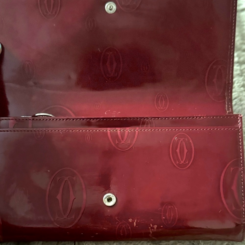 Cartier Patent Leather Wallet. Please look at the photos as part of description - Picture 4 of 9